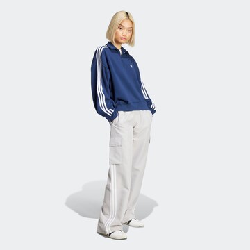 ADIDAS ORIGINALS Sweatshirt in Blau