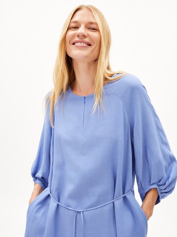 ARMEDANGELS Kleid ' ATESSAA LINO ' in Blau