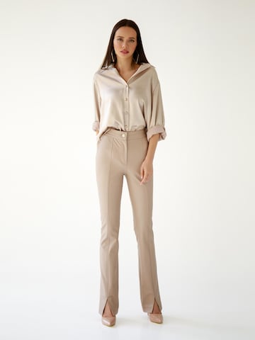 Coupe slim Pantalon Anushka en beige