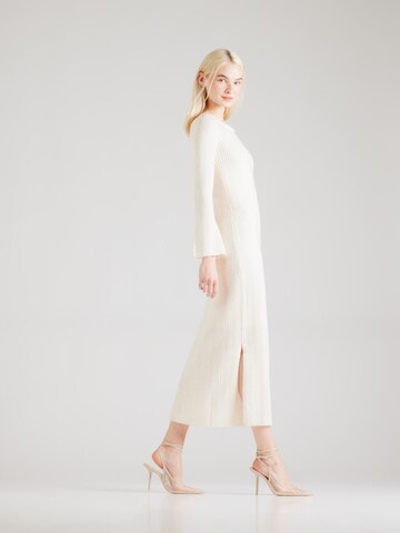Rochie tricotat 'Pecan' de la florence by mills exclusive for ABOUT YOU pe alb