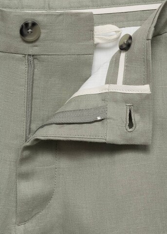 MANGO MAN Slimfit Shorts 'Carp' in Grün