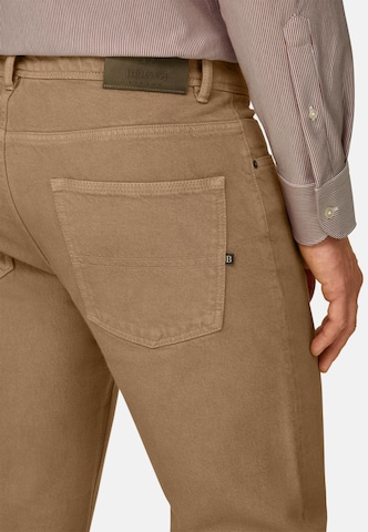 Coupe slim Jean Boggi Milano en beige