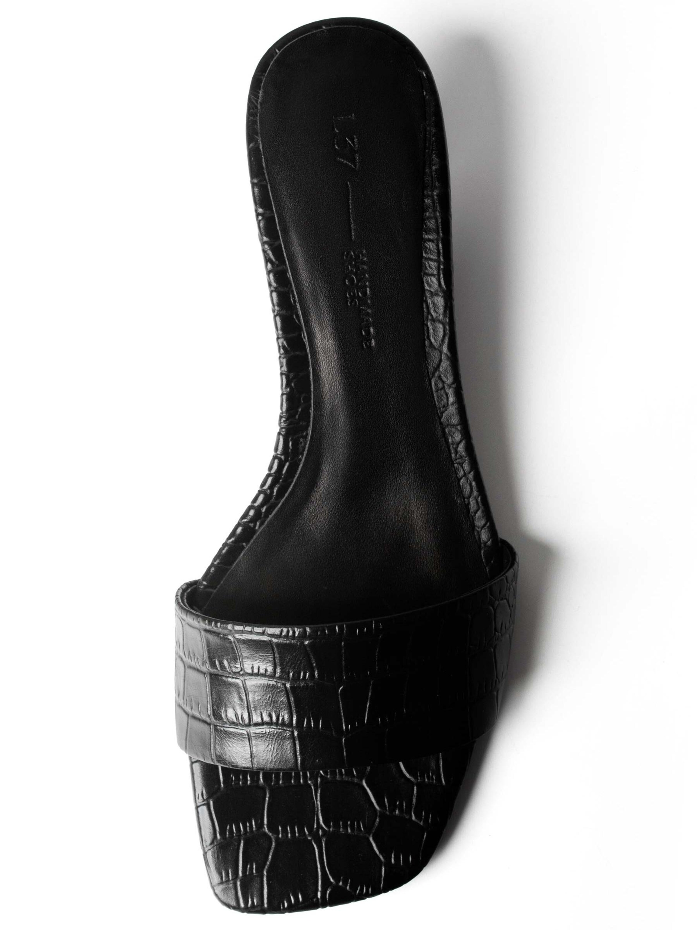 Mule 'DRESSED IN SUMMER AIR' L37 HANDMADE SHOES en noir