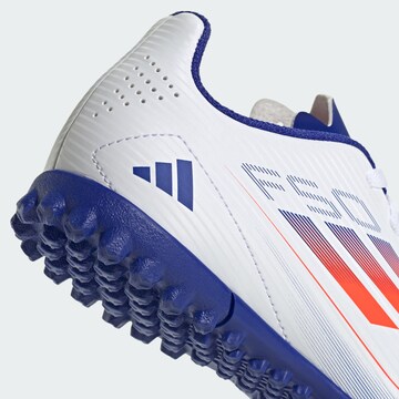 Chaussure de sport 'F50 Club Turf' ADIDAS PERFORMANCE en blanc