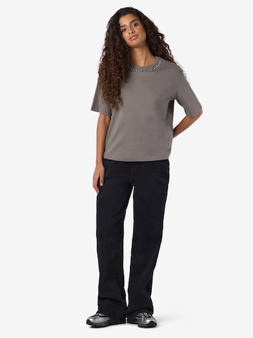 Tricou 'NMBELLE' de la Noisy may pe gri