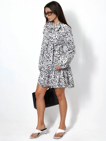 Abito camicia di MSN Collection in bianco