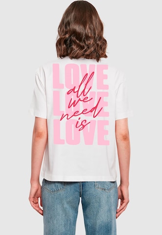 Miss Tee Tričko 'All We Need Is Love' - Biela