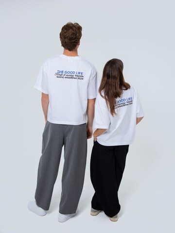BAYSIDE BOUND Oversized shirt 'THE CORE UNISEX BOXY TEE' in White