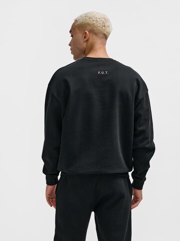 HALO Sportsweatshirt 'Essential' in Schwarz
