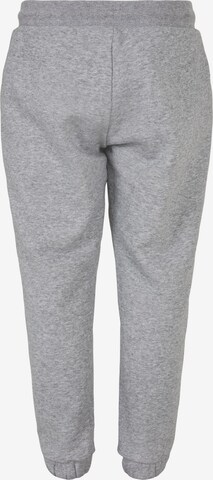 Urban Classics Tapered Broek in Grijs