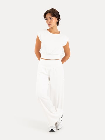 T-shirt ' Jorina ' Smilodox en blanc