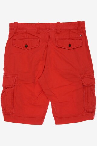 TOMMY HILFIGER Shorts 32 in Rot