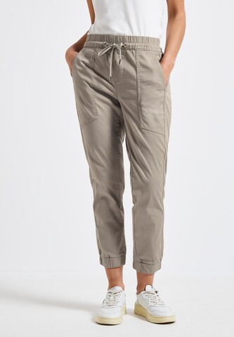 STREET ONE Slim fit Pants in Grey: front