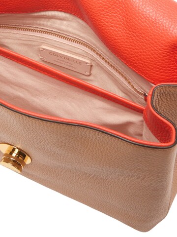 Coccinelle Handtasche 'COCCINELLE LIYA' in Braun
