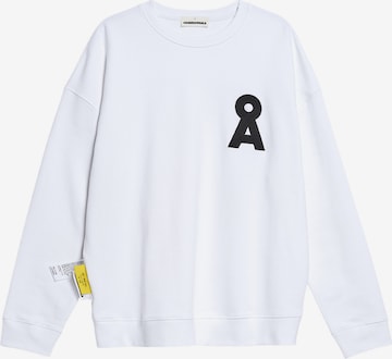 ARMEDANGELS Sweatshirt 'Sasha' in White: front