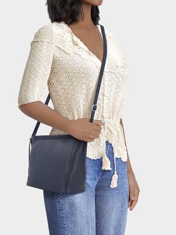 Picard Umhängetasche 'Yours' in Blau