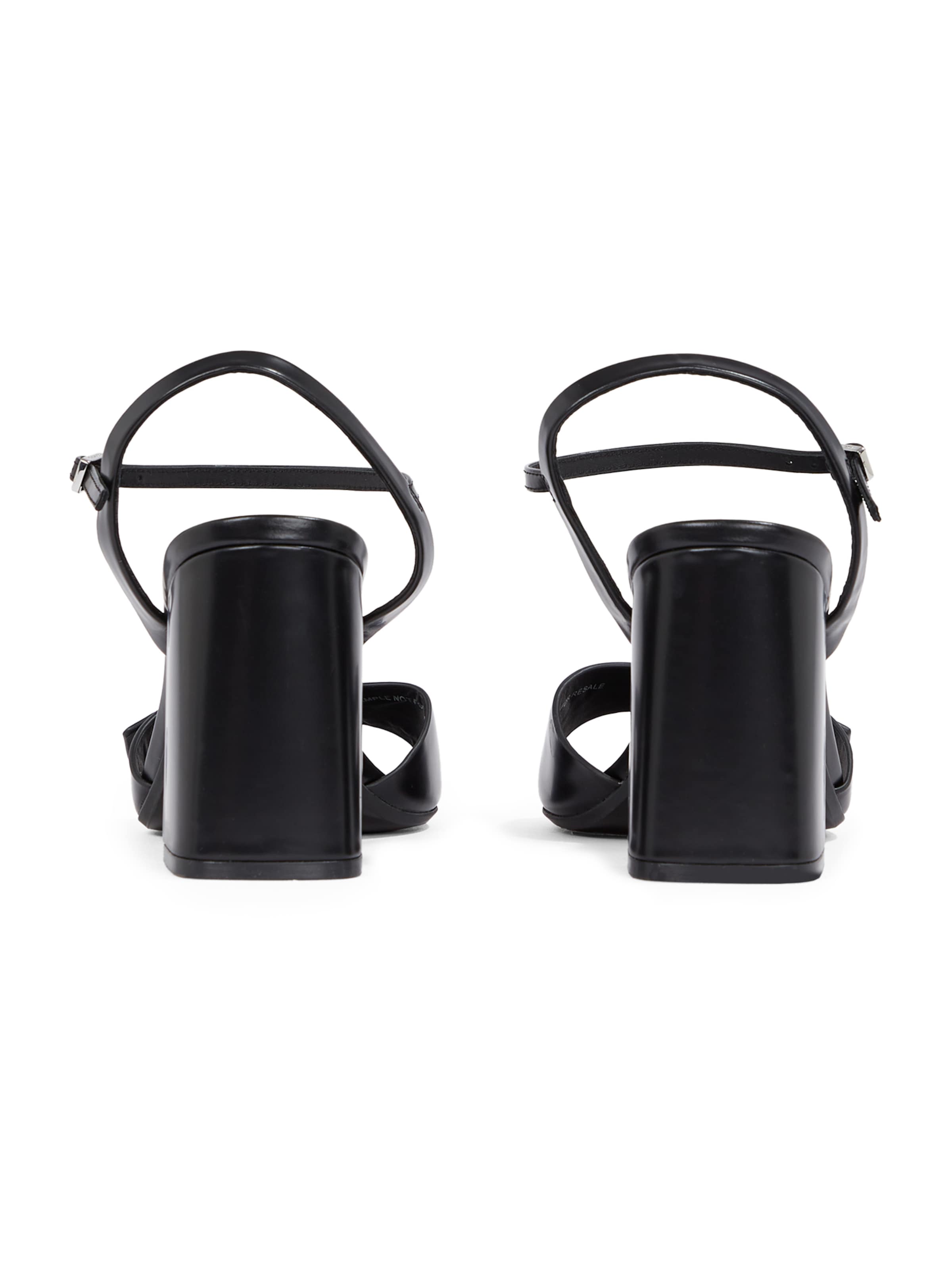 Calvin Klein Sandały z rzemykami w kolorze czarny