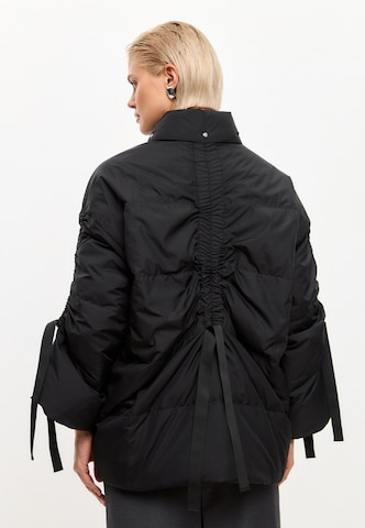 Veste d’hiver CESARE GASPARI en noir