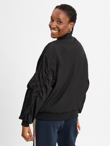 RINO & PELLE Between-season jacket in Black