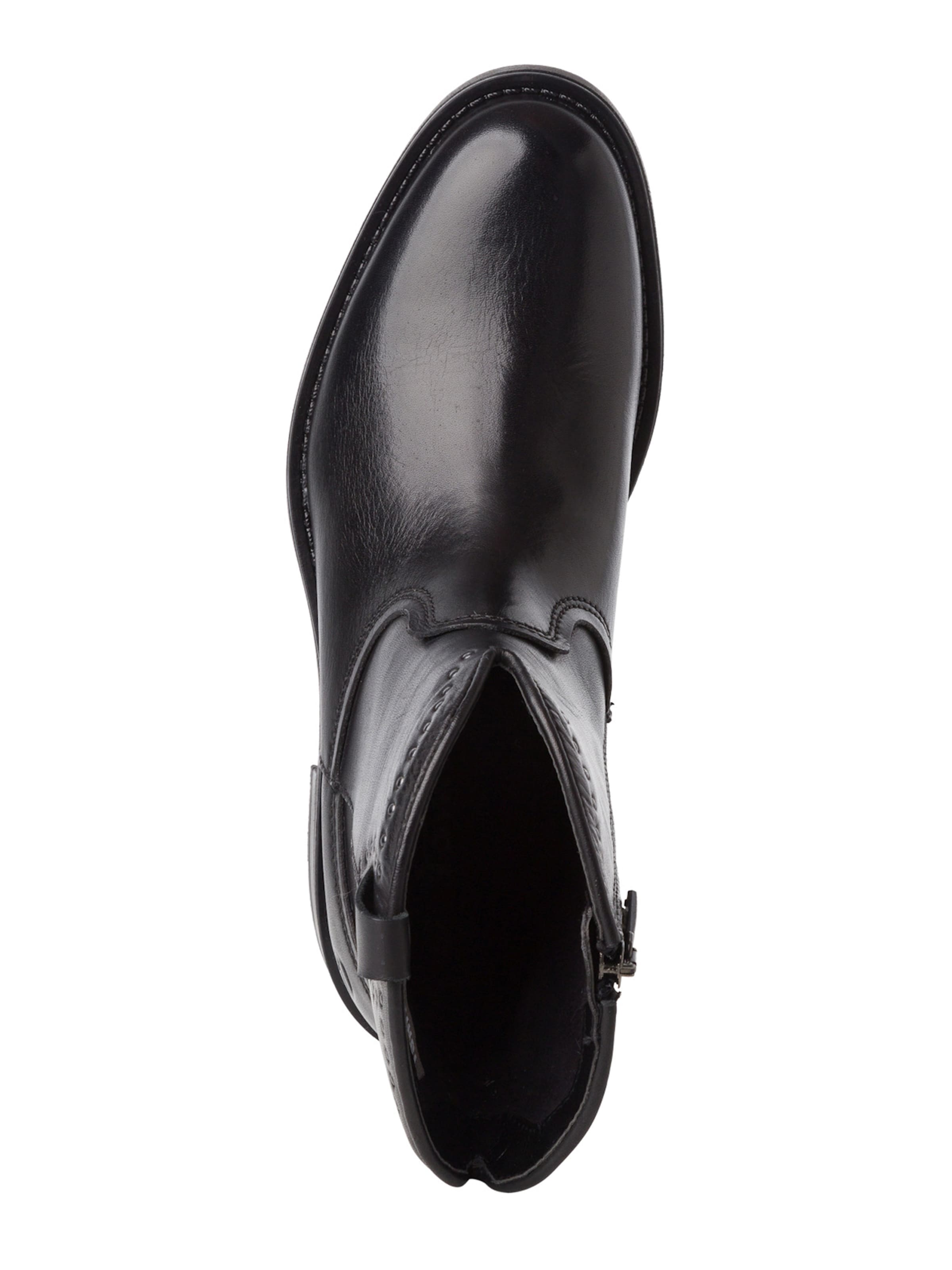 Botine de la Tamaris pe negru