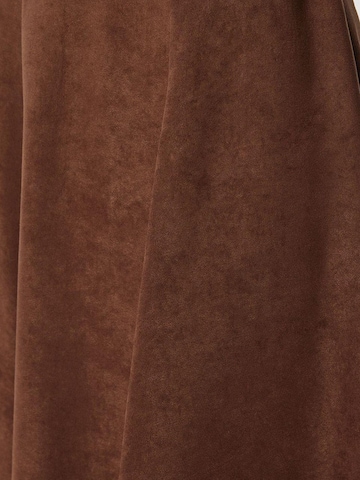 Gonna di Happiness İstanbul in marrone