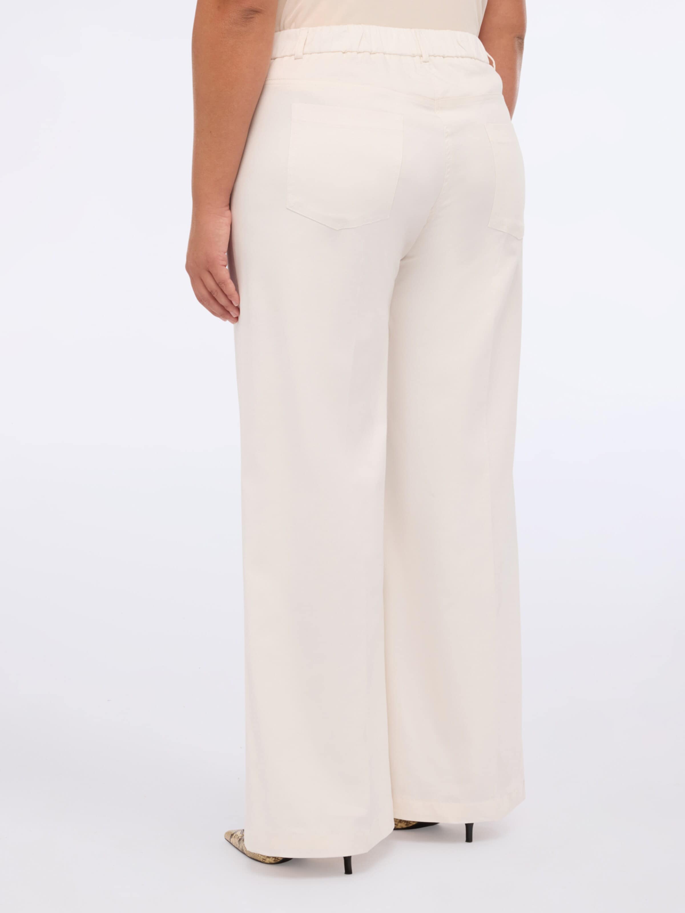 Fiorella Rubino Regular Hose‌‌‌ in Weiß