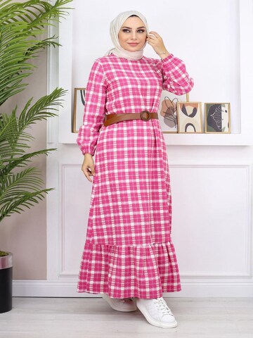 MODAMIHRAM Jurk in Roze: voorkant