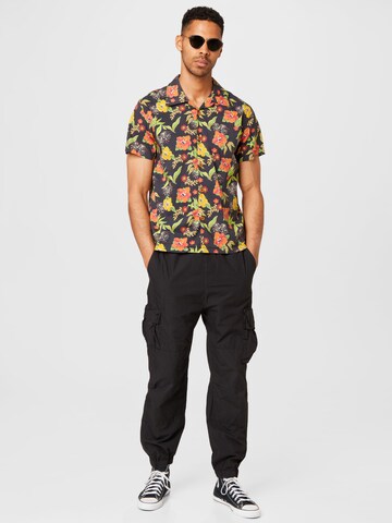 King Kerosin Regular fit Button Up Shirt 'Hibiscus' in Black