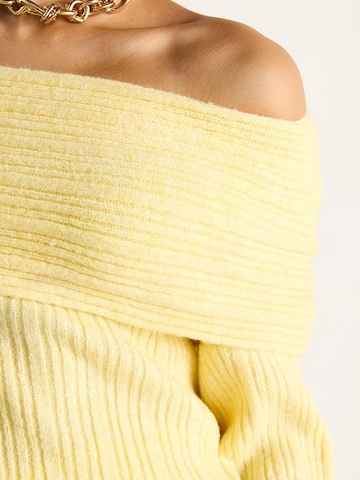 Pullover di Bianco Lucci in giallo