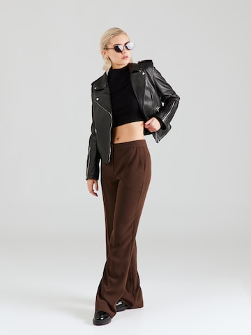 Loosefit Pantaloni di NLY by Nelly in marrone