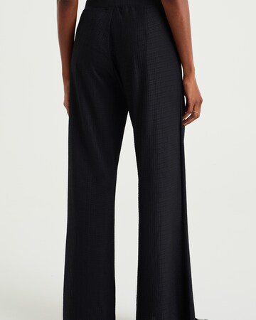 WE Fashion Wide leg Trousers in Black