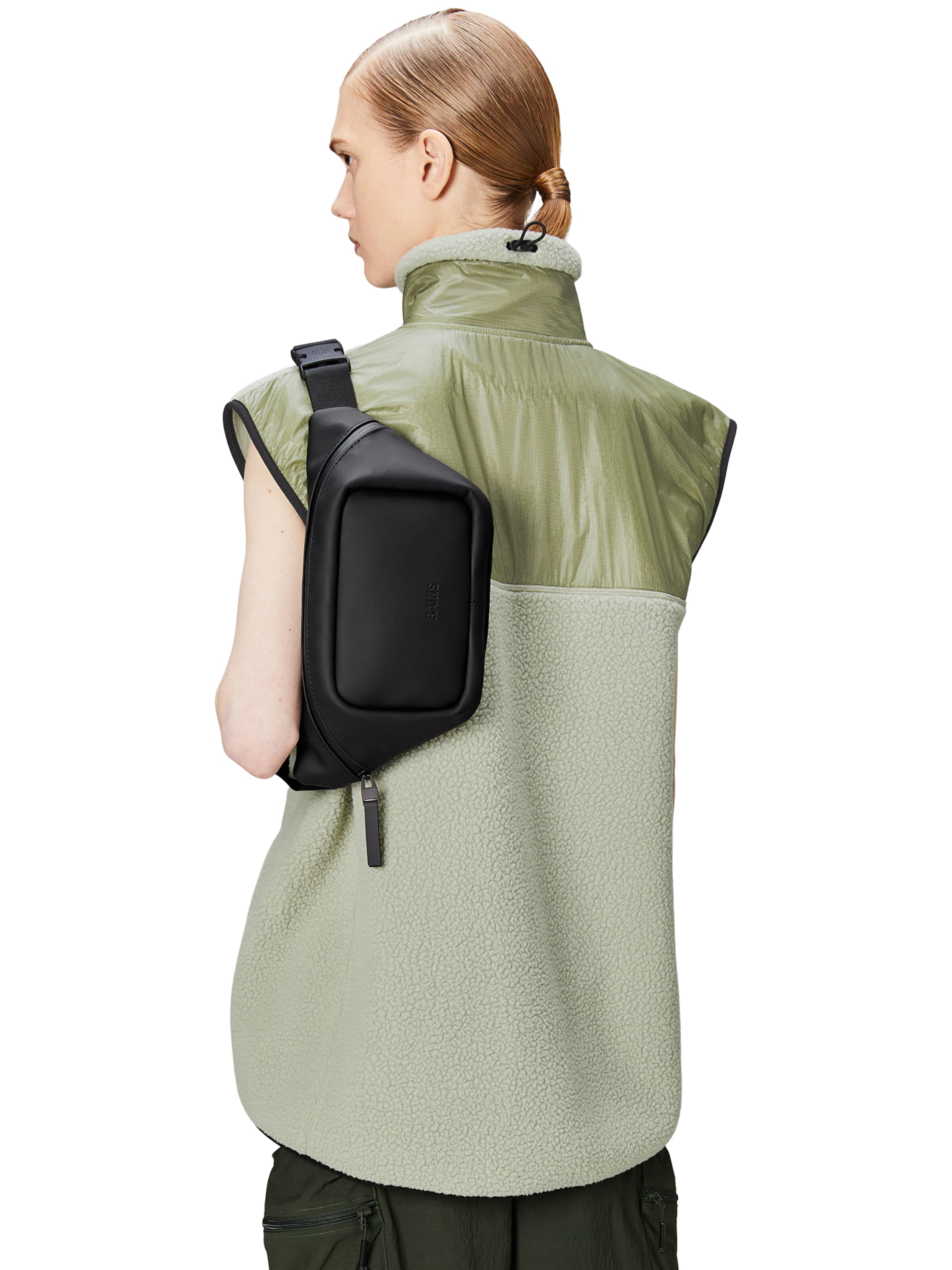 RAINS Övtáska - fekete