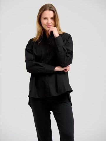 TEESHOPPEN Blouse in Black
