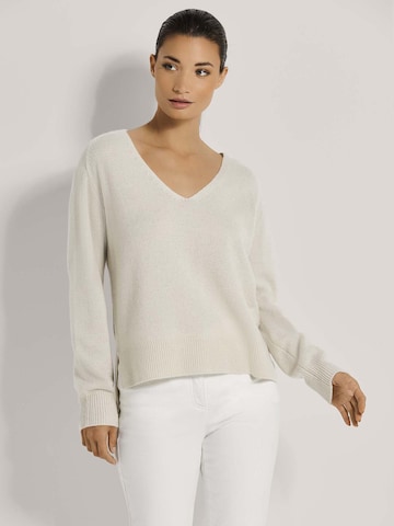 MADELEINE Pullover in Weiß: Vorderseite