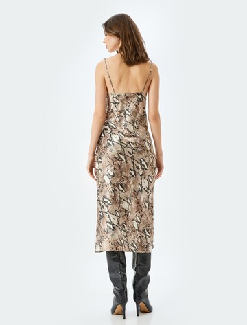 Koton Kleid in Beige