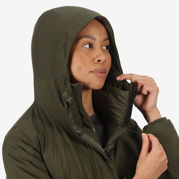 REGATTA Outdoor Coat 'Yewbank II' in Green