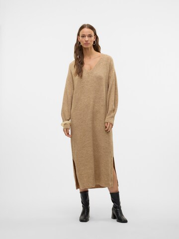 Robes en maille 'Jupiter' VERO MODA en beige : devant
