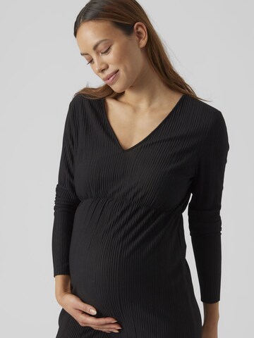 Vero Moda Maternity Kleid in Schwarz