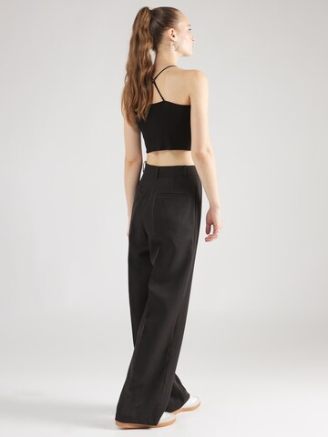 Dorothy Perkins Regular Pleat-Front Pants in Black