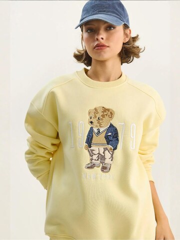 Felpa di Bianco Lucci in giallo