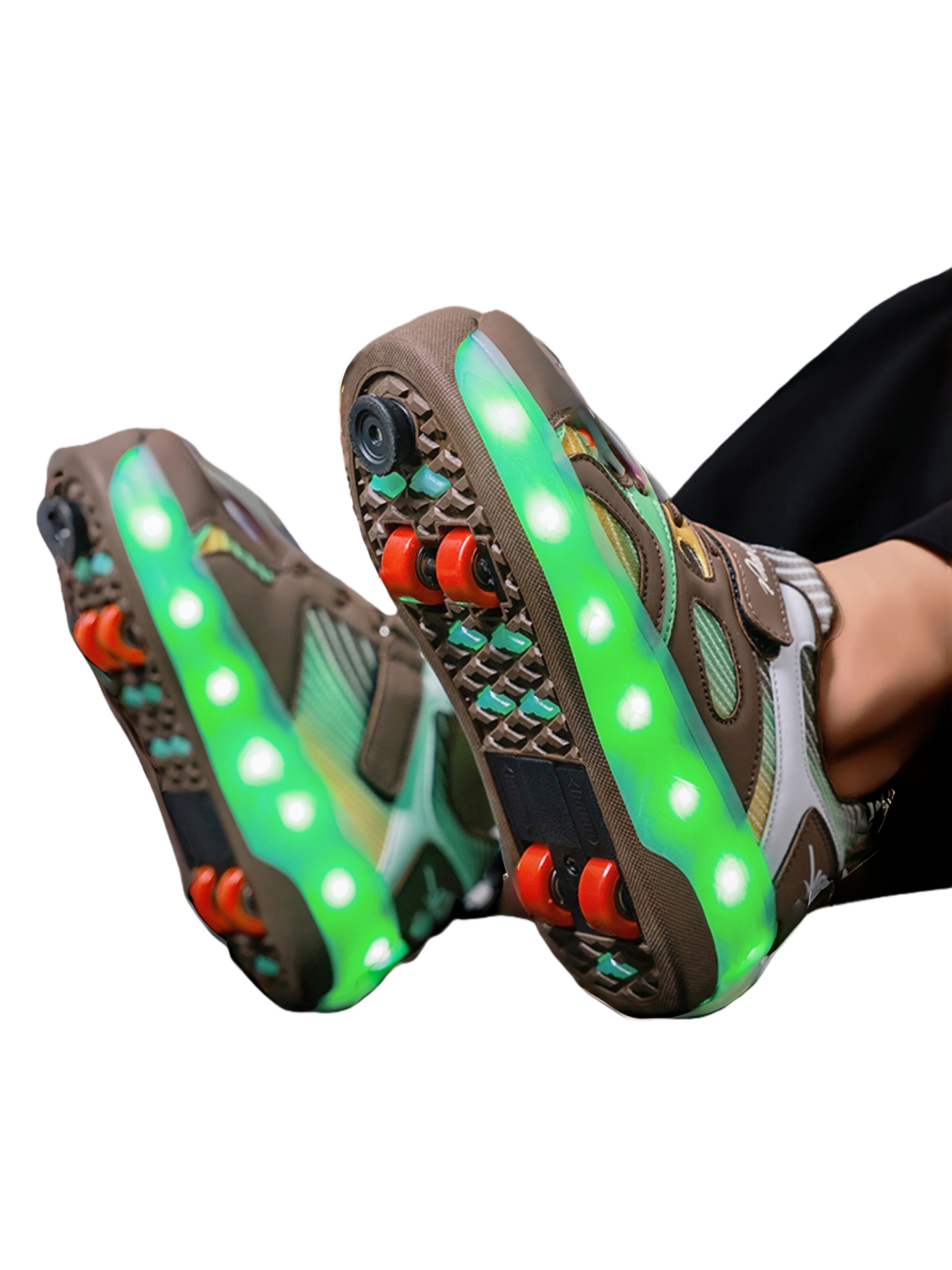HUSKSWARE Inline and Roller Skates in Green