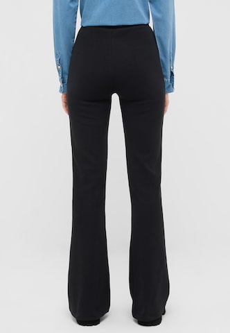 MUSTANG Flared Trousers 'Healy' in Black