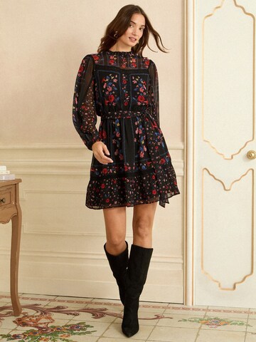 love & roses Платье в Черный