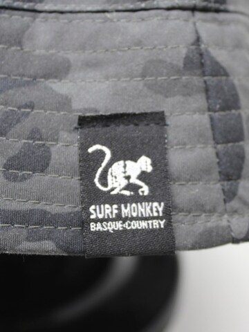 Chapeaux Surf Monkey en mélange de couleurs