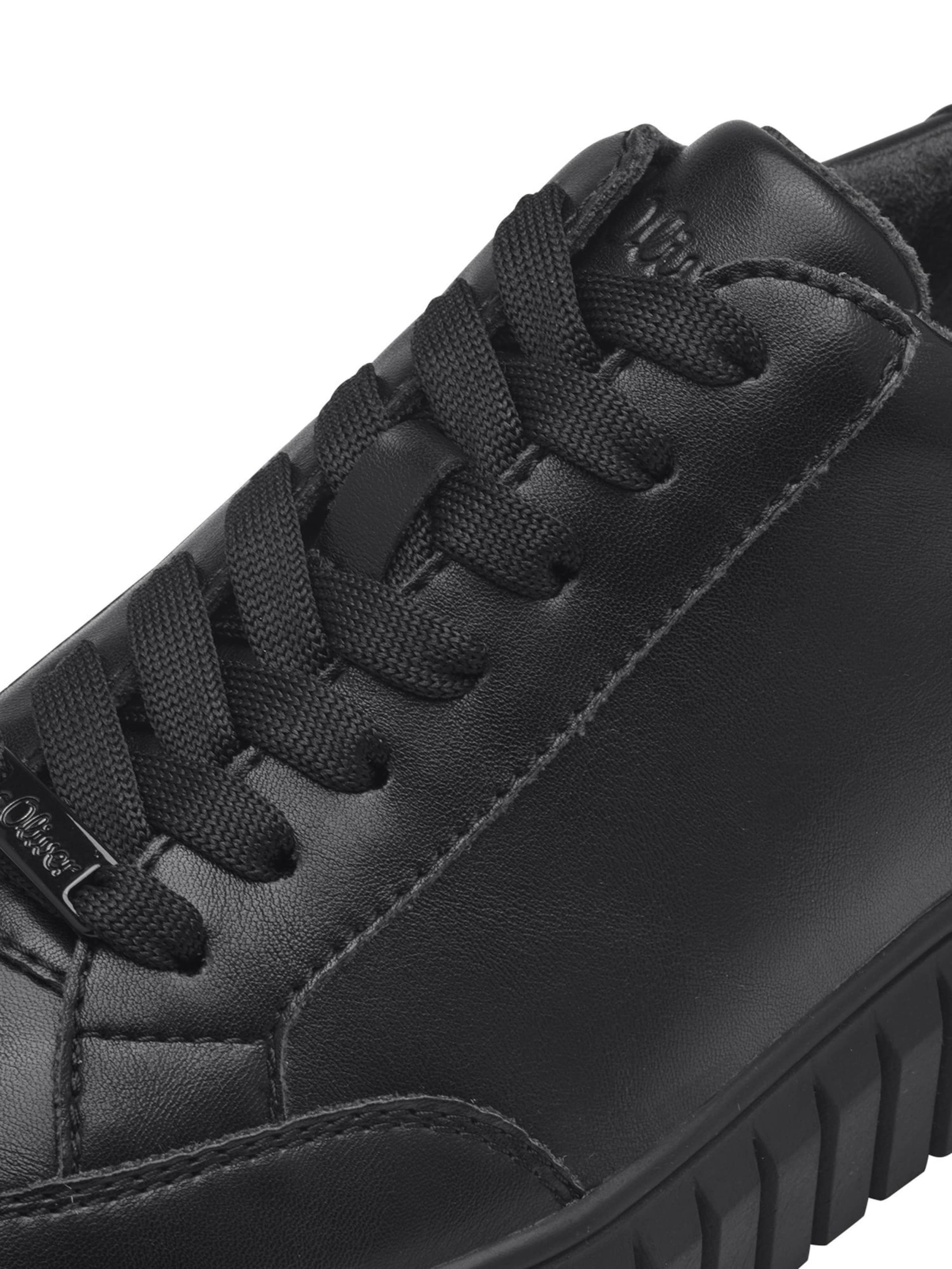 s.Oliver Sneakers in Black