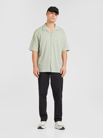TOPMAN Comfort Fit Hemd in Grün