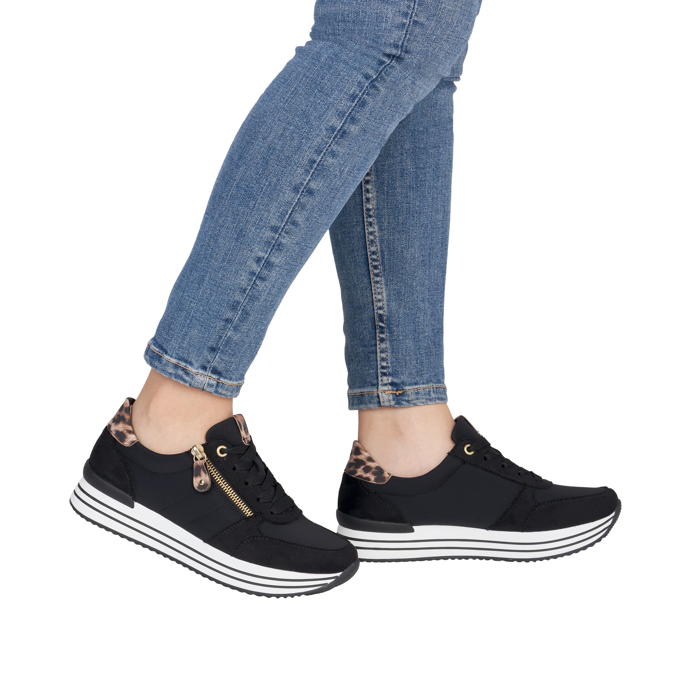 Baskets basses REMONTE en noir : devant