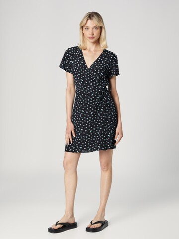 A LOT LESS Dress 'Evelyn' in Black: front