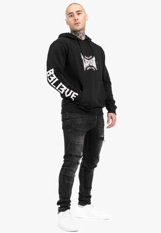 Bluză de molton 'B3LI3VE HOODIE' de la Tapout pe negru