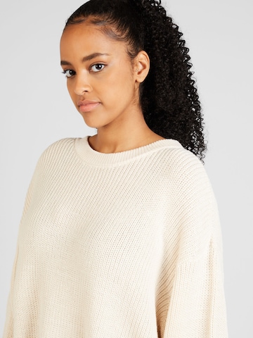 Vero Moda Curve Pullover i overstørrelse 'FABULOUS' i beige